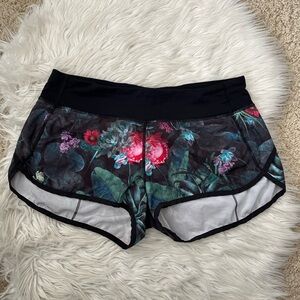 {Lululemon} Run: Speed Short in Curious Jungle Multi / Black - Womens 8